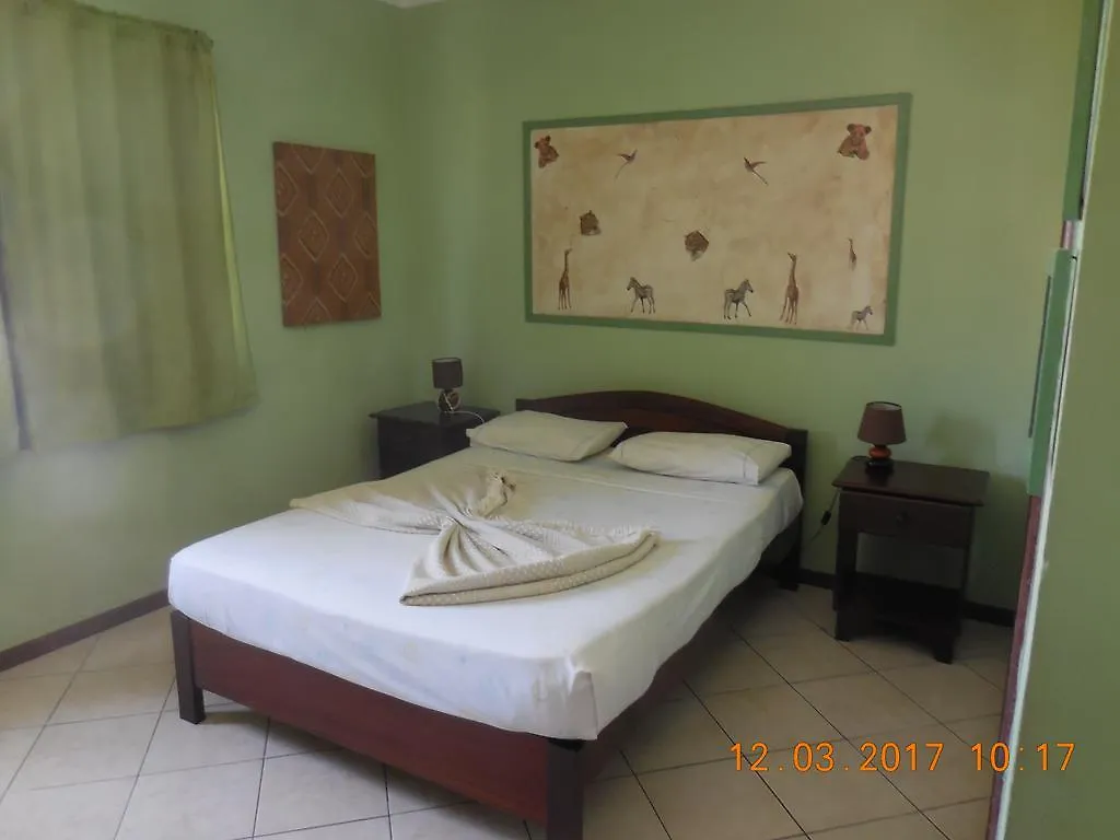 ミンデロ Casa Comba Bed & Breakfast カーボベルデ
